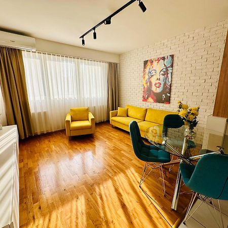 Central Apartment Скопье Экстерьер фото