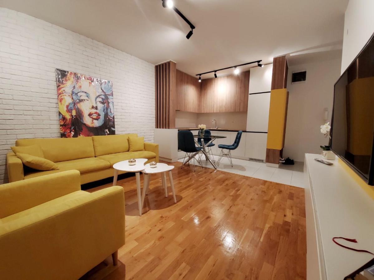 Central Apartment Скопье Экстерьер фото